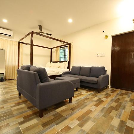 Brown Town Resort & Spa 海得拉巴 外观 照片