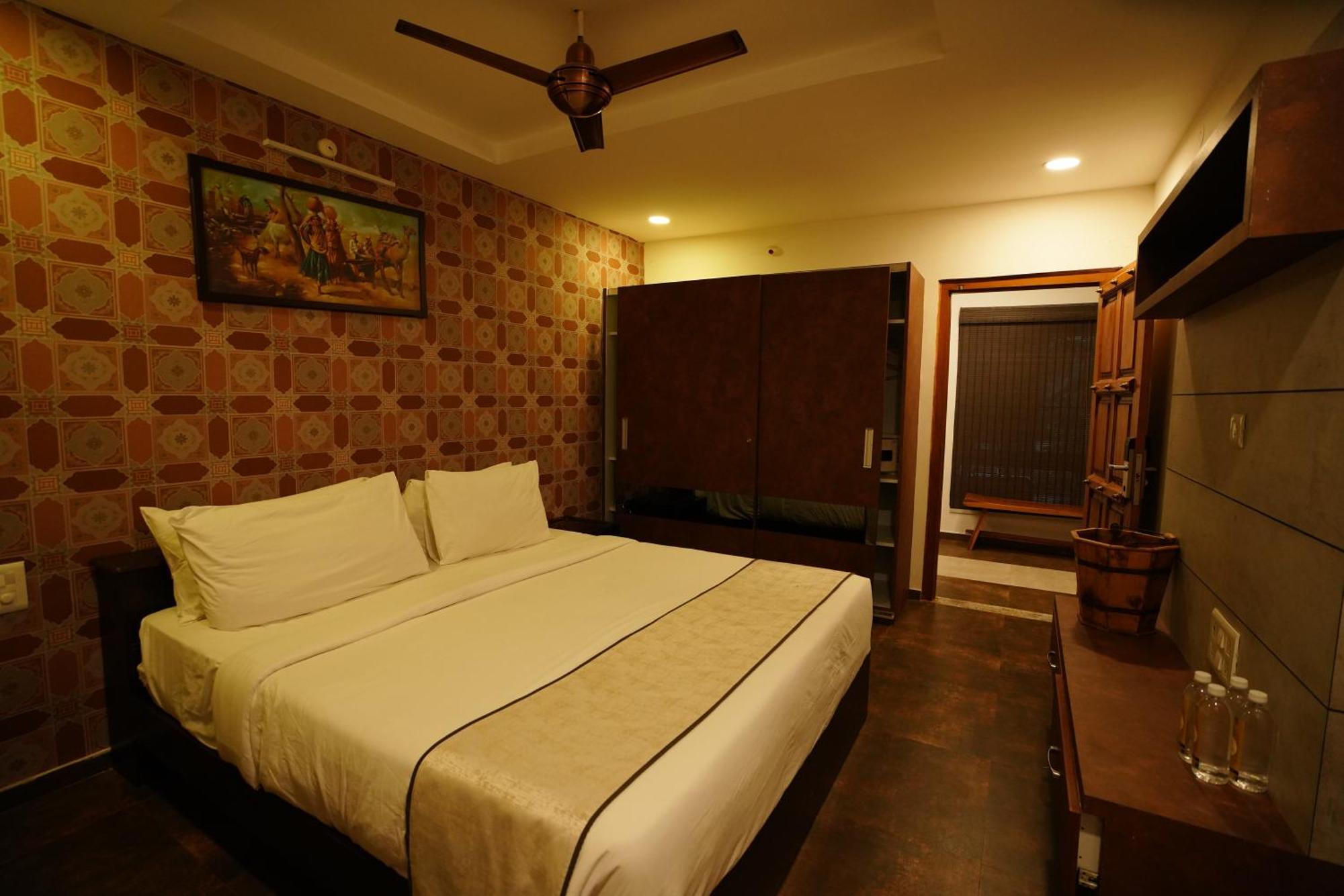 Brown Town Resort & Spa 海得拉巴 外观 照片